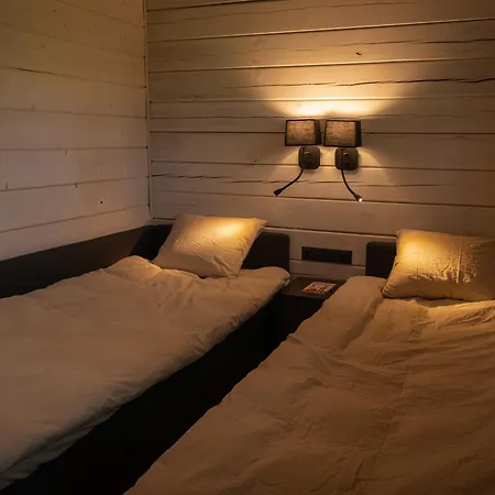 Metsa Puhkemaja Tahkuranna