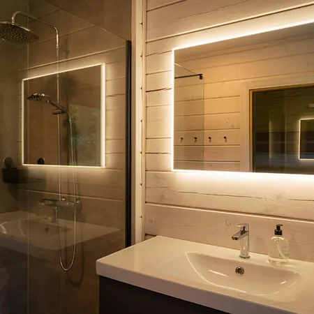 Metsa Puhkemaja بيت للعطل *