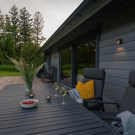 بيت للعطل Metsa Puhkemaja Tahkuranna