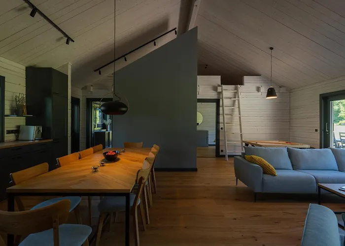 Metsa Puhkemaja Tahkuranna