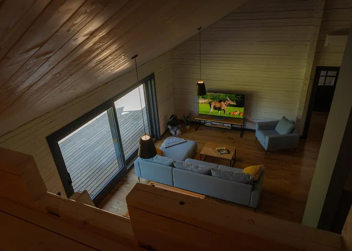 Metsa Puhkemaja * Tahkuranna