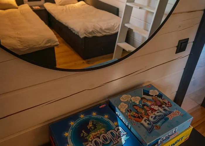 Metsa Puhkemaja بيت للعطل